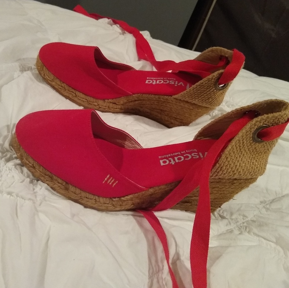 Viscata Barcelona Sagaro canvas wedges in red